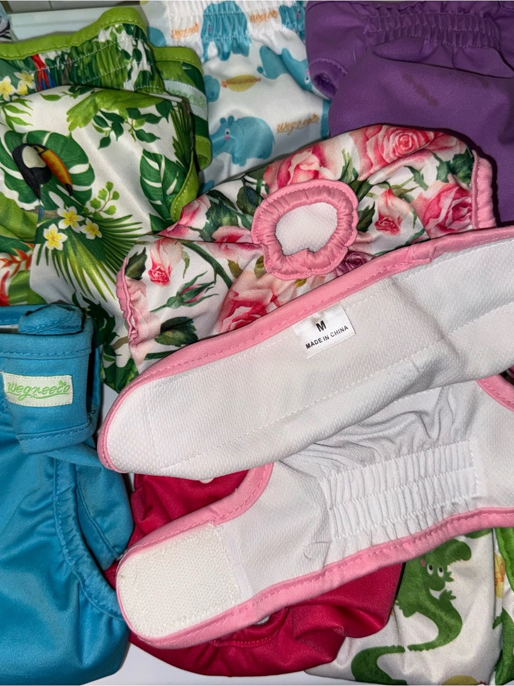 🌹 Dog Reusable Cloth Diaper Cover - Purple, Pink, Green Options size M - Picture 2 of 6